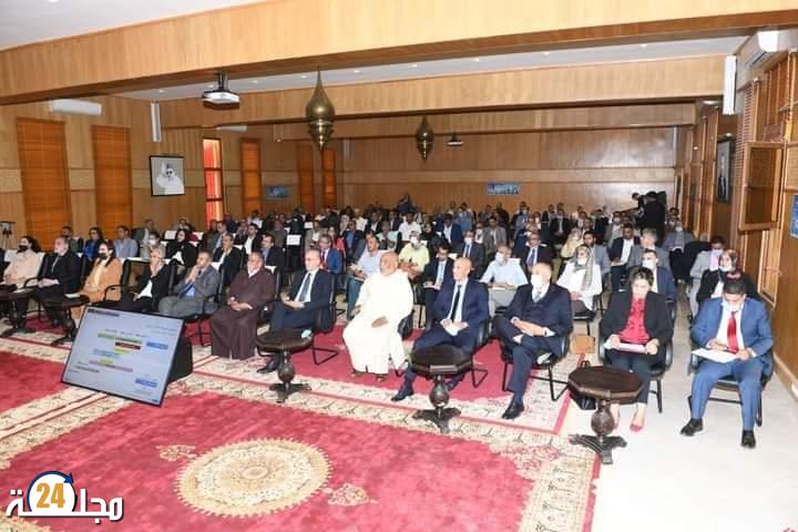 ورشة تشاورية حول إعداد المخطط الجهوي لأعداد التراب لجهة مراكش أسفي بعمالة الرحامنة