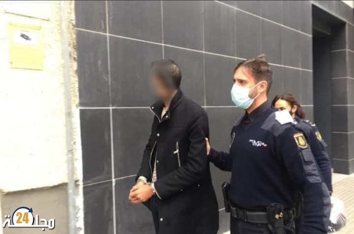 فرار 20 راكبا من طائرة مغربية هبطت اضطراريا في إسبانيا