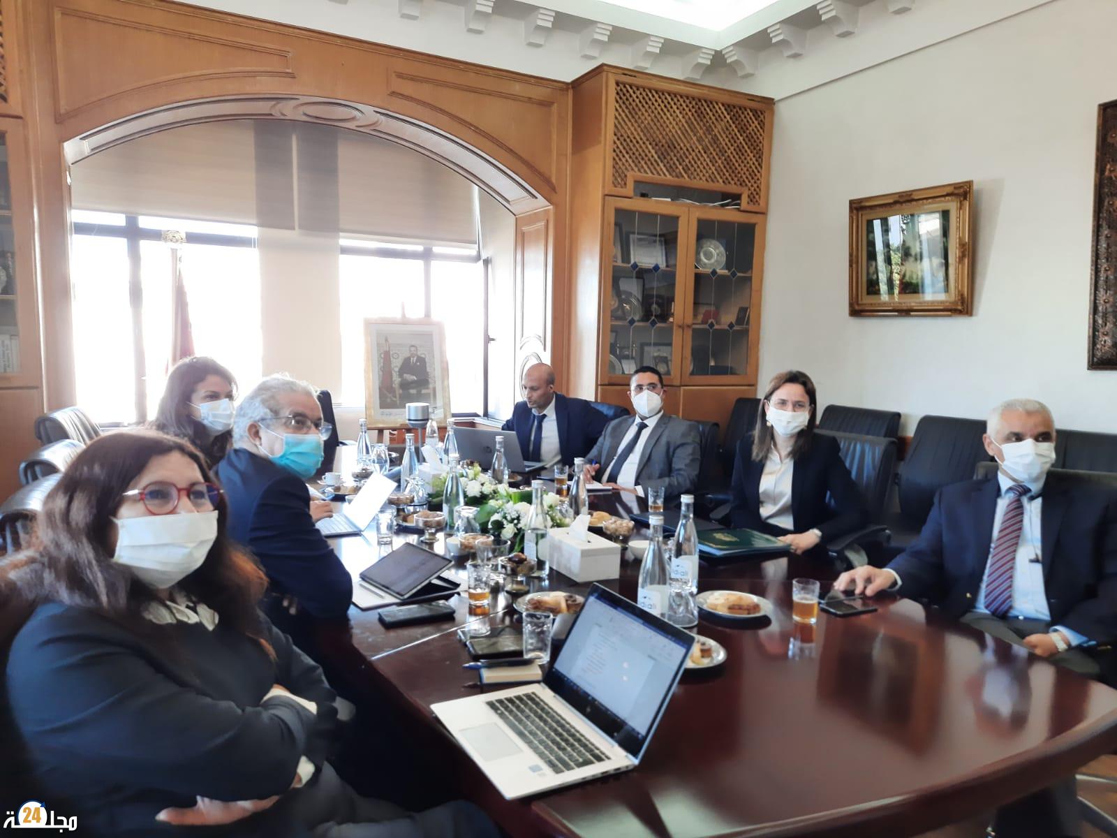 لقاء عمل حول رقمنة المنظومة الصحية يجمع آيت الطالب بغيثة مزور