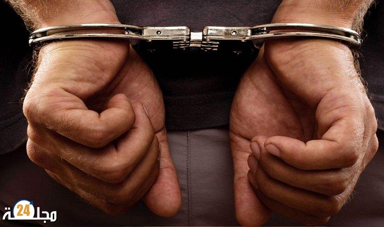 طانطان…. توقيف شخص الإشتباه بتورطه في مجموعة من القضايا الإجرامية و الفرار من الخدمة العسكرية