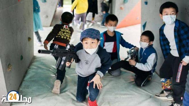 طبيب يكشف أعراض غير عادية لمتغير أوميكرون لدى الأطفال