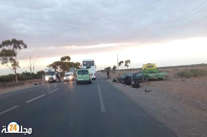 مصرع شخصين وإصابة أخرين في إصطدام عدد من السيارات ضواحي قلعة السراغنة.