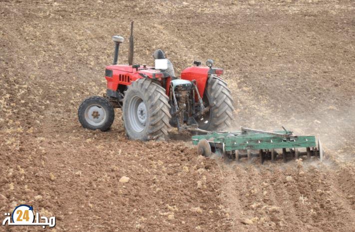 ساكنة إقليم سطات تستنجد بالسلطات المختصة لحل مشكل حرث المسالك الطرقية