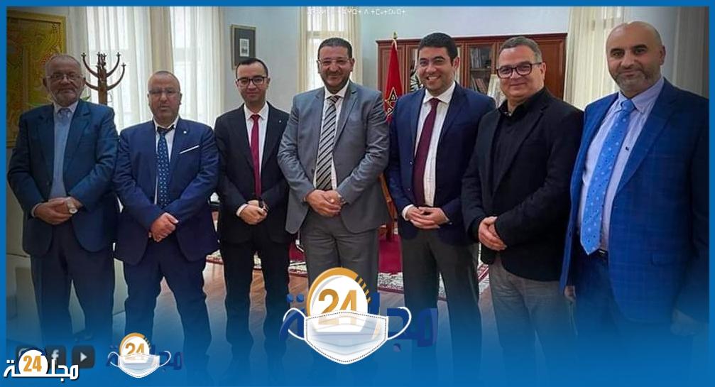 لقاء يجمع منتخبي عمالة المضيق الفنيدق بوزير الشباب و الثقافة و التواصل