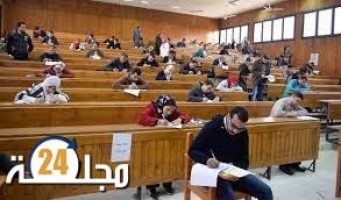 بسبب “أوميكرون”… وزارة التعليم العالي تدعو الجامعات لتنظيم كل الامتحانات عن بعد