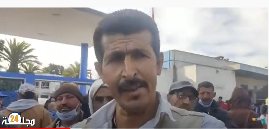 بالفيديو..شخص يــطــعن سبعة تلاميذ بــســلاح ابيض أمام مدرسة بضواحي سطات