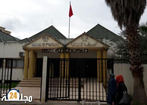 إبتدائية سطات تؤجل النظر في قضية “الجنس مقابل النقط”