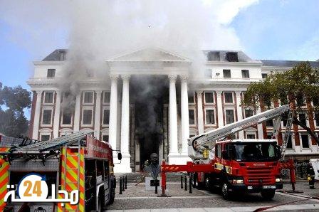 جنوب إفريقيا: اعتقال المتورط في إضرام النار داخل مقر البرلمان