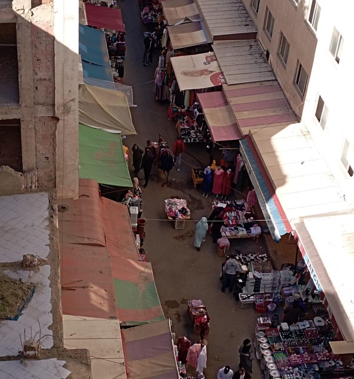 احتلال الملك العمومي أمام قصارية الصباح بسطات