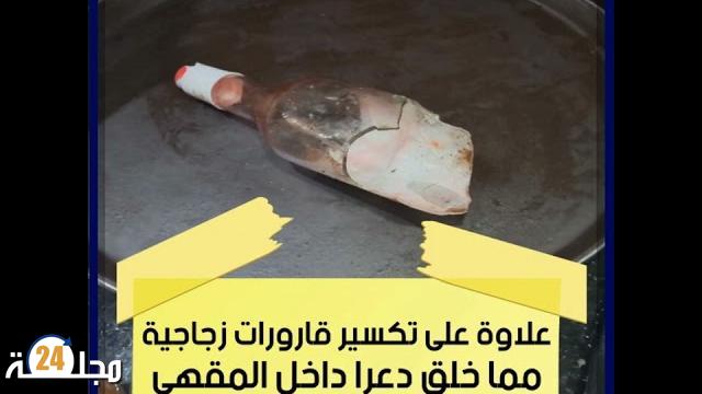 بالفيديو…شاب هائج يحدث فوضى عارمة بإحدى المقاهي بسطات