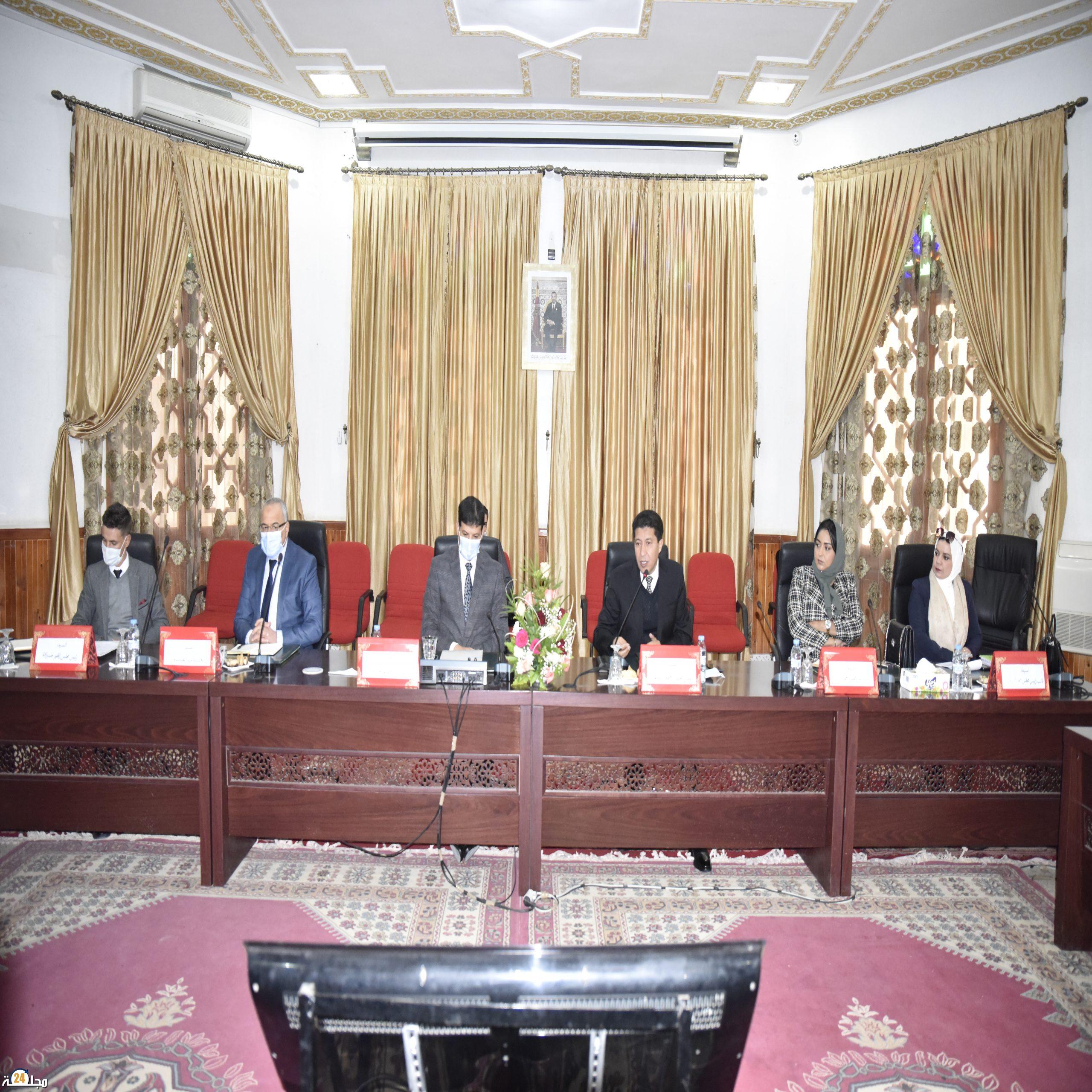 مجلس جهة الشرق يعقد لقاءين بإقليمي فجيج وجرادة