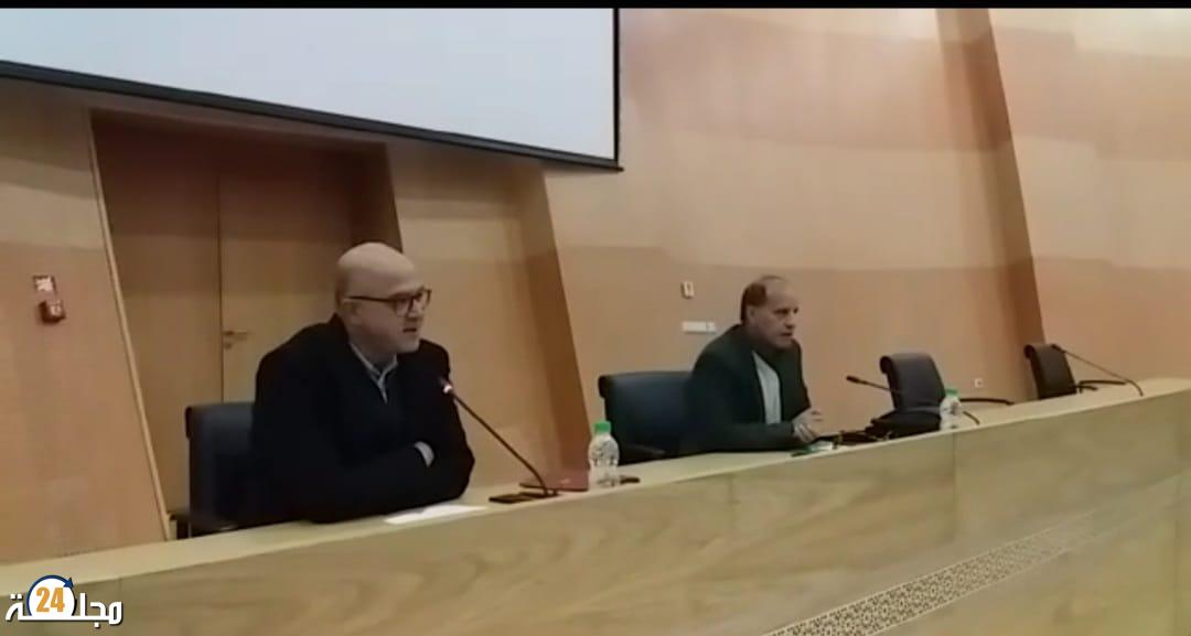 الأستاذ محمد معروف الدفالي يحاضر في جامعة الحسن الأول بسطات، بمناسبة الذكرى 78 لتقديم وثيقة المطالبة بالاستقلال