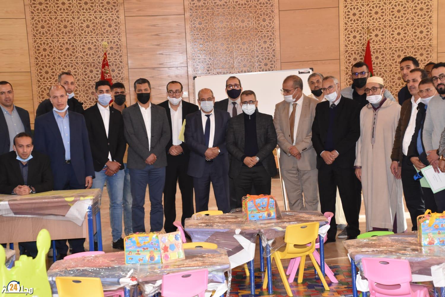 المجلس الاقليمي لتيزنيت  يتدارس مشاريع اتفاقيات شراكة لإنجاز مشاريع لفائدة ذوي حقوق الجماعات السلالية بالإقليم