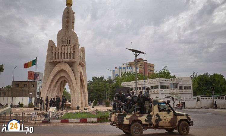 مالي تمهل السفير الفرنسي 72 ساعة لمغادرة البلاد