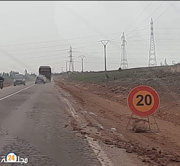 إصابة شخصين بالقرب من مدارة مصور راسو و وزارة التجهيز تتحمل المسؤولية