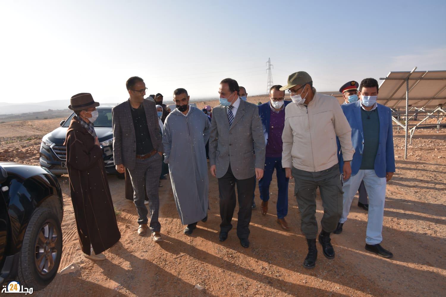 عامل اقليم تيزنيت يقوم بزيارة لمشروع الفلاحة البيولوجيةوسد يوسف بن تاشفين بالجماعة الترابية أربعاء رسموكة