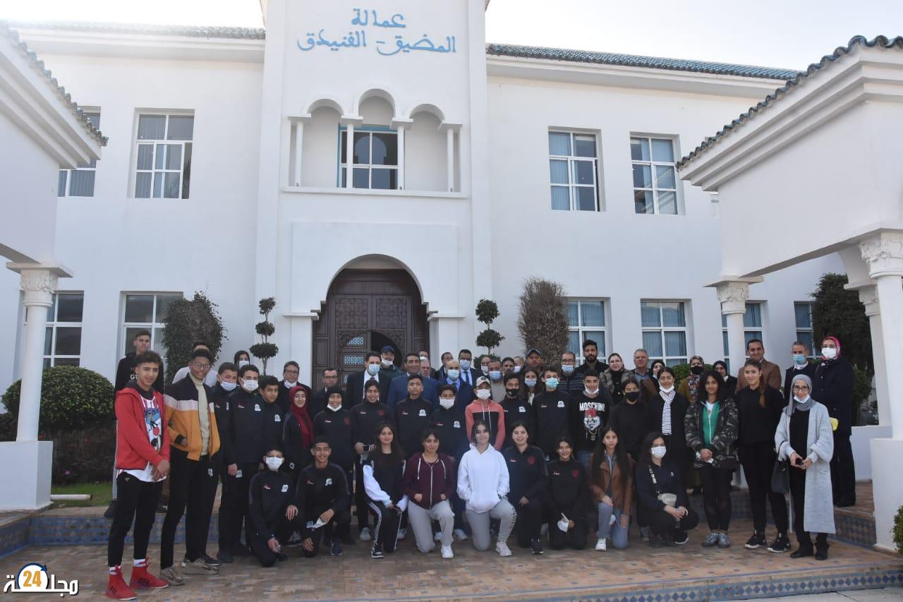 اللجنة الإقليمية للتنمية البشرية بعمالة المضيق الفنيدق تؤكد على ضرورة الرقي بخدمات المراكز الاجتماعية