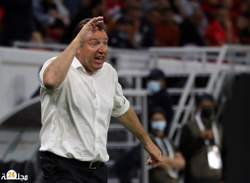 الرجاء الرياضي ينفصل رسميا عن مدربه البلجيكي فيلموتس