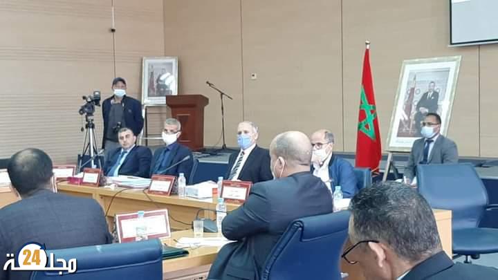 عامل عمالة إقليم سيدي افني يترأس اجتماعا موسعا. حول البرنامج الحكومي “أوراش”