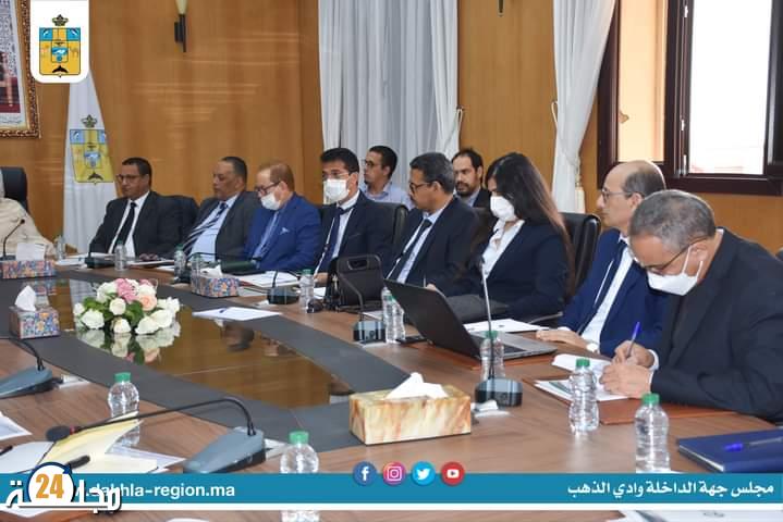 ورشة حول تنفيذ برنامج دعم ومواكبة الجهات في تفعيل وظيفة الافتحاص الداخلي بمقر جهة الذاخلة وادي الدهب.