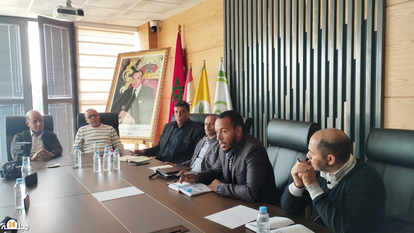 مهنيو ومصدرو الخضر والفواكه يوضحون أسباب غلاء الطماطم بجهة سوس ماسة