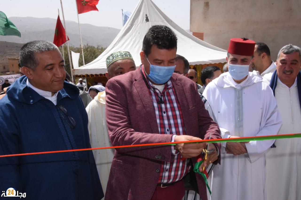 عامل إقليم تيزنيت يدشن ويتفقد  مشاريع تنمية بتفراوت  المولود