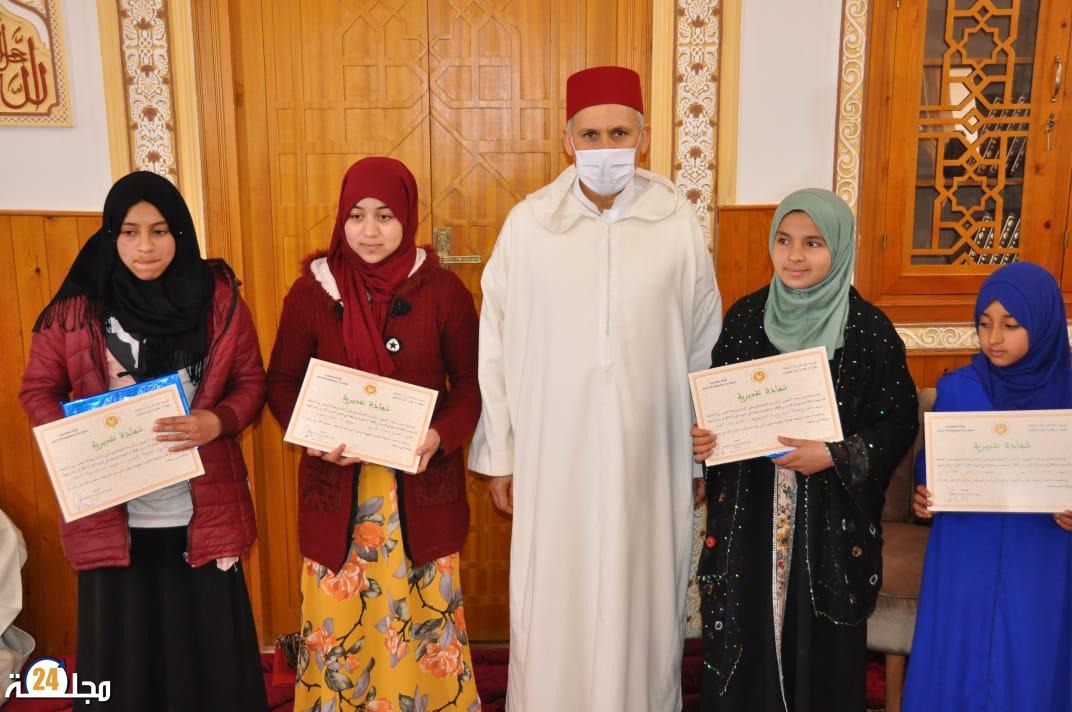 عامل إقليم سيدي افني يشرف على افتتاح المركب الديني والعلمي مومتول بجماعة ابضر.