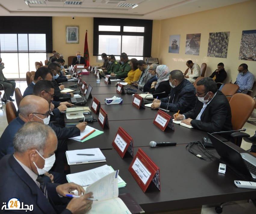 عامل إقليم سيدي افني يترأس اجتماعا موسعا لتقييم وضعية الأسعار استعدادا لشهر رمضان المبارك