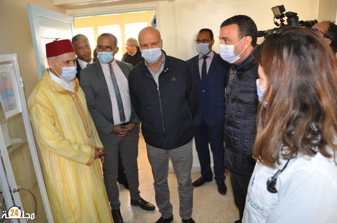 عامل إقليم سيدي إفني في زيارة تفقدية للحملة الطبية بالمستشفى الاقليمي