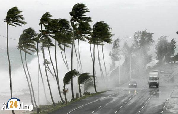 رياح قوية، وتساقط ثلوج وأمطار قوية أحيانا رعدية بعدد من أقاليم المملكة ابتداء من يوم غد الاثنين