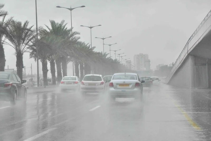 نشرة إنذارية: أمطار رعدية وثلوج في هذه العمالات والأقاليم