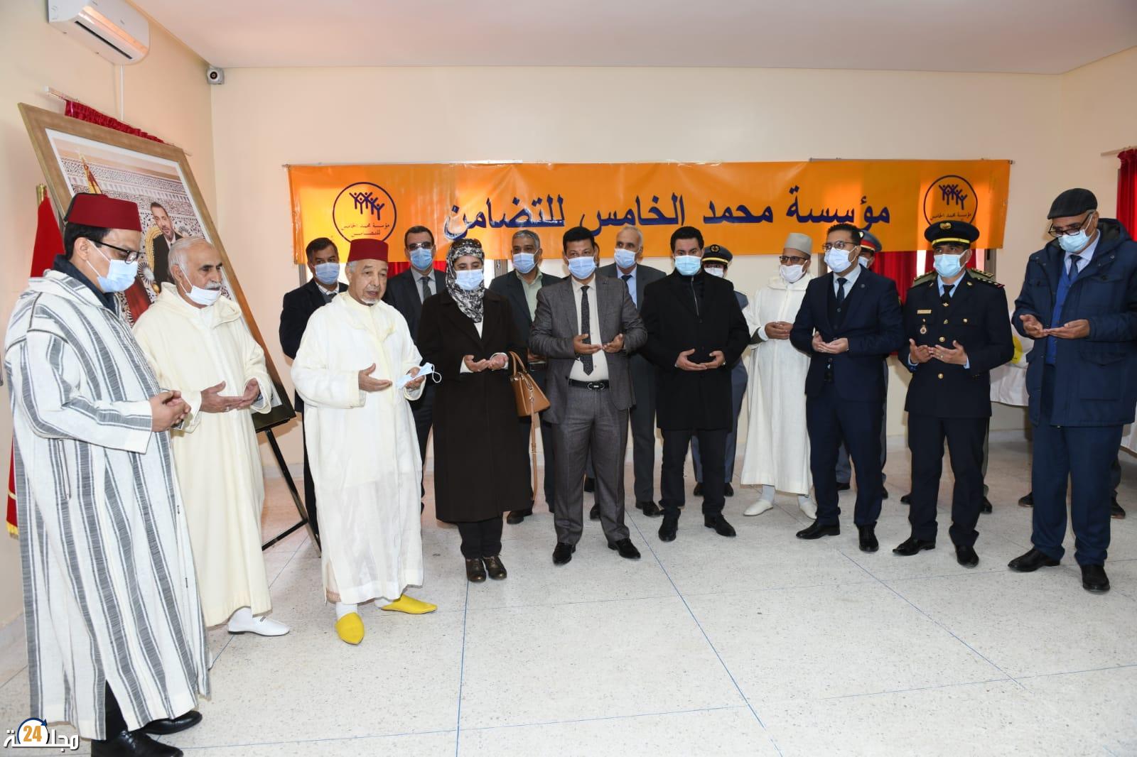عامل الرحامنة يعطي إنطلاقة عملية الدعم الغدائي بمناسبة شهر رمضان 1443ه
