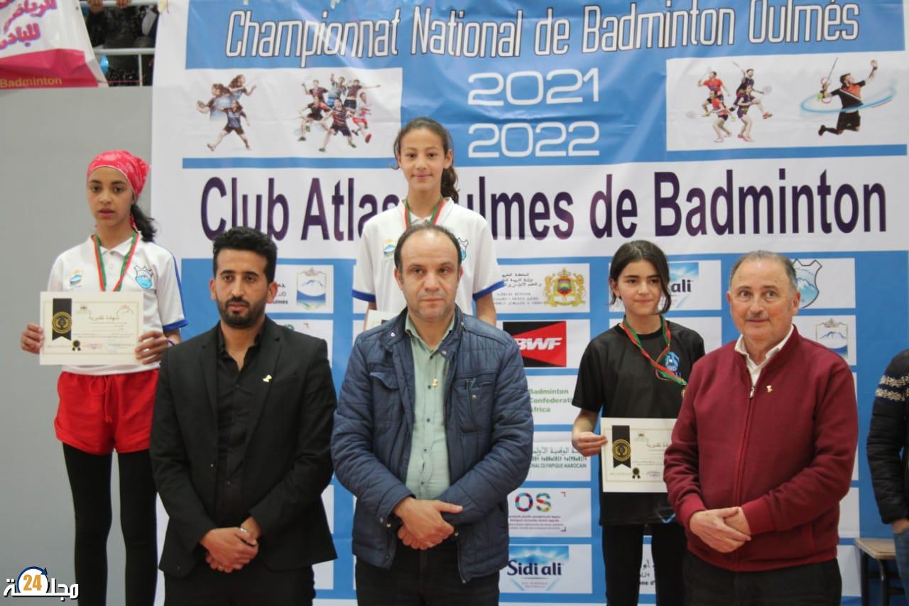 نادي أطلس أولماس للبادمنتون يحرز عشر ميداليات محتلا الصدارة في قاعة الرياضات بأولماس.