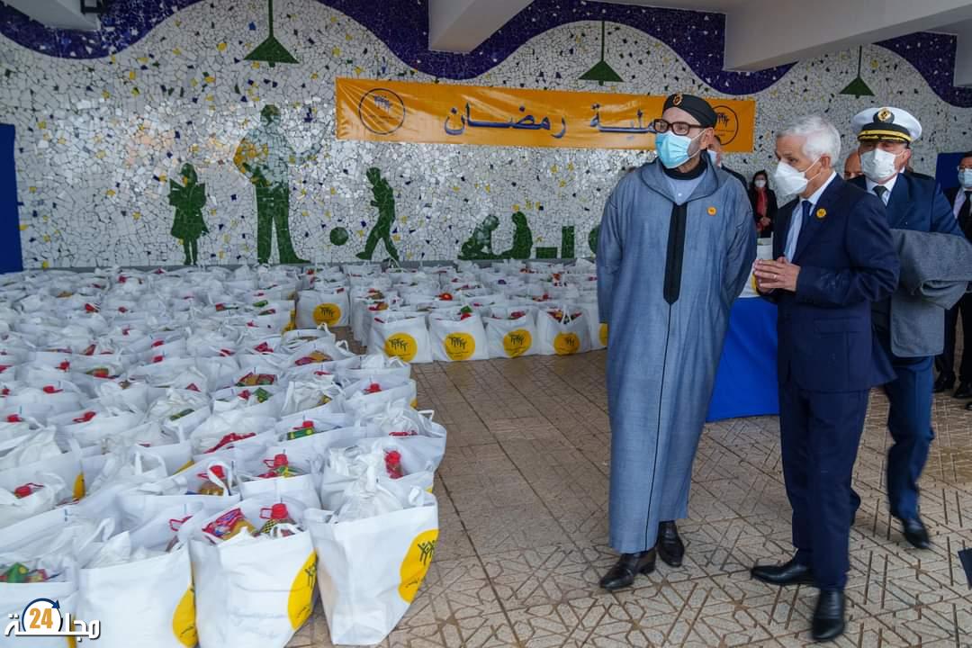الملك يعطي بالرباط انطلاقة العملية الوطنية “رمضان 1443”