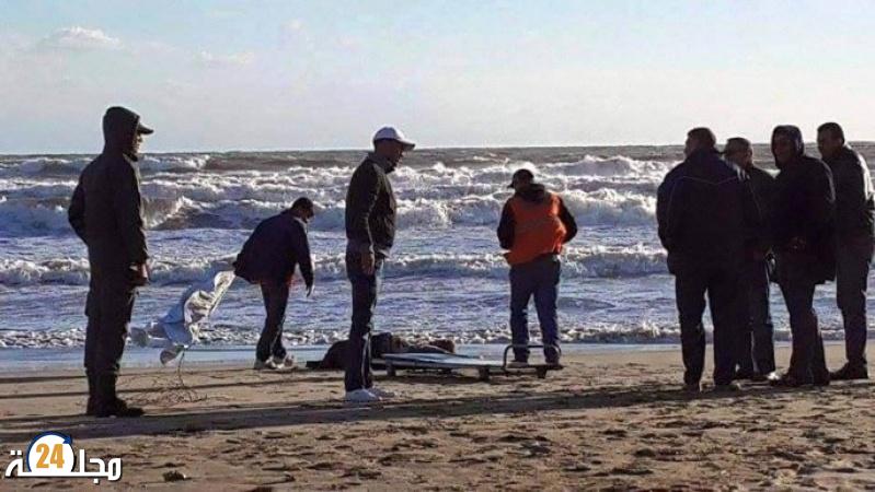 الجديدة…مياه شاطئ الجرف يلفظ جثة متحللة و مبثورة الأطراف