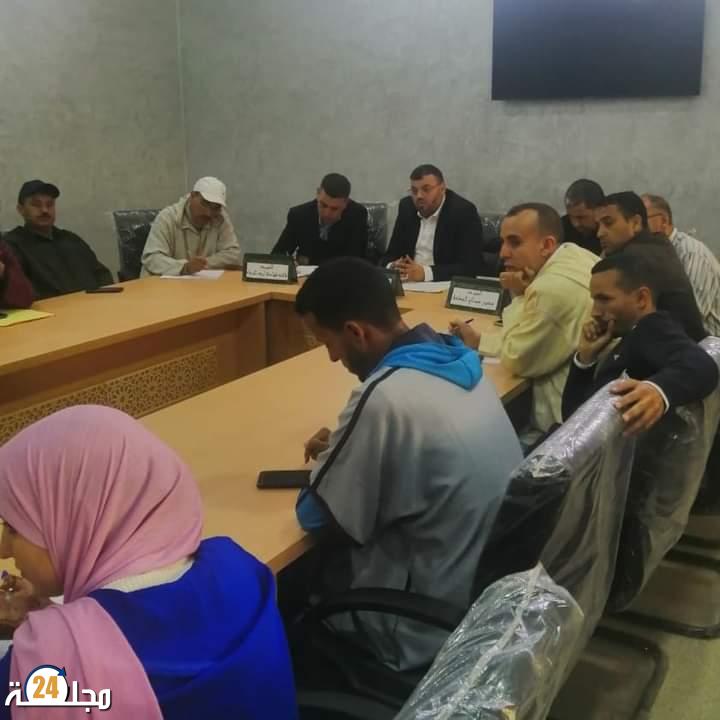 لقاء تواصلي في إطار إعداد برنامج عمل الجماعة القروبة سيدي عبلا اوبلعيد.