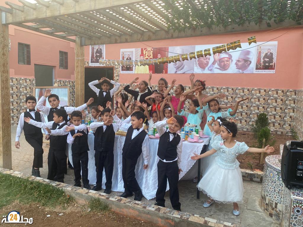 اطفال مركز ام المؤمنين عائشة بالرحامنة يخلدون ذكرى مولد الأمير مولاي الحسن