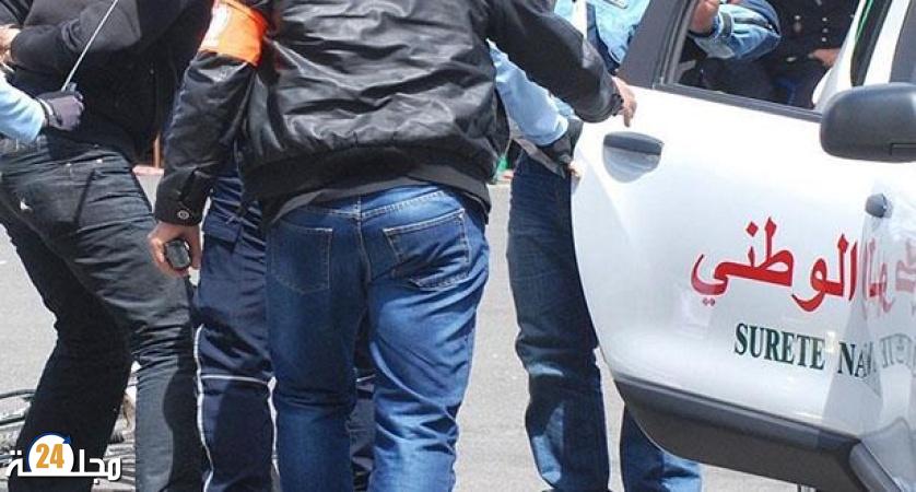 فاس: إيقاف شخصين بفاس ابتزّا مستخدم بمقهى