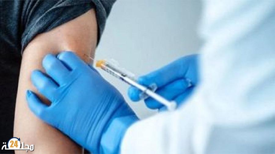 اللجنة العلمية تدعو المواطنين إلى تلقي الجرعة الثالثة من لقاح‬ “فيروس كورونا”