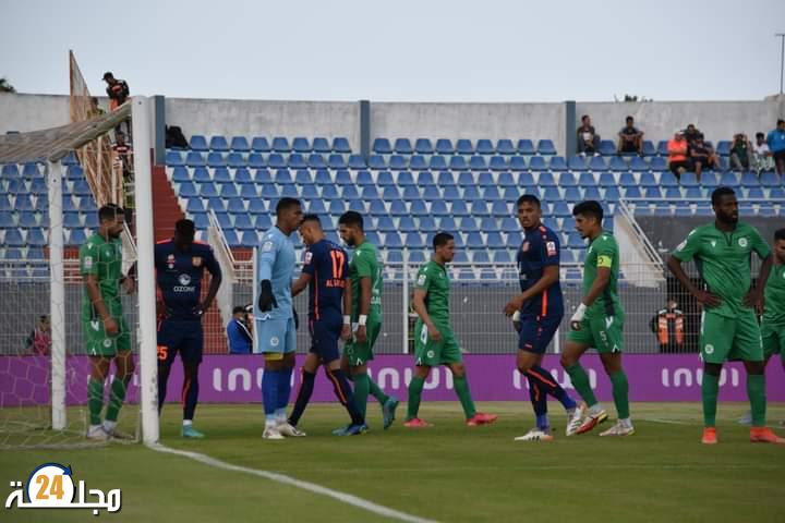 الجماهير الجديدية غاضبة على بنشيخة و اللاعبين بعد تعادل أمام مولودية وجدة