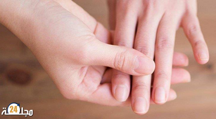 علامة « غير عادية » تظهر في أصابعك قد تدل على سرطان الرئة!