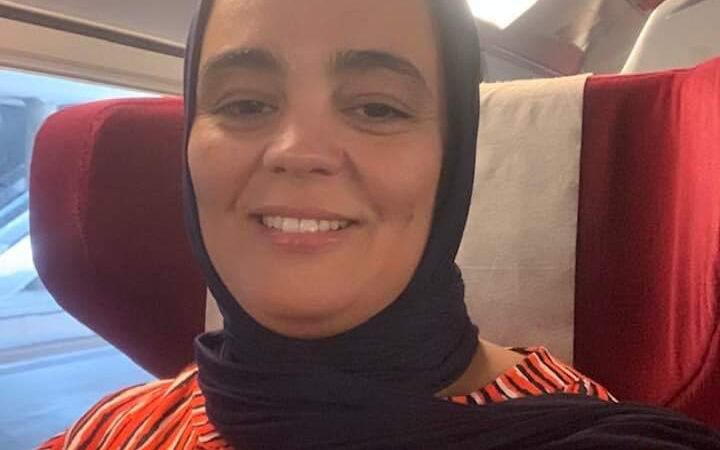 وردة طنجة حياة إيدر الفنانة التي أبدعت في الزجل