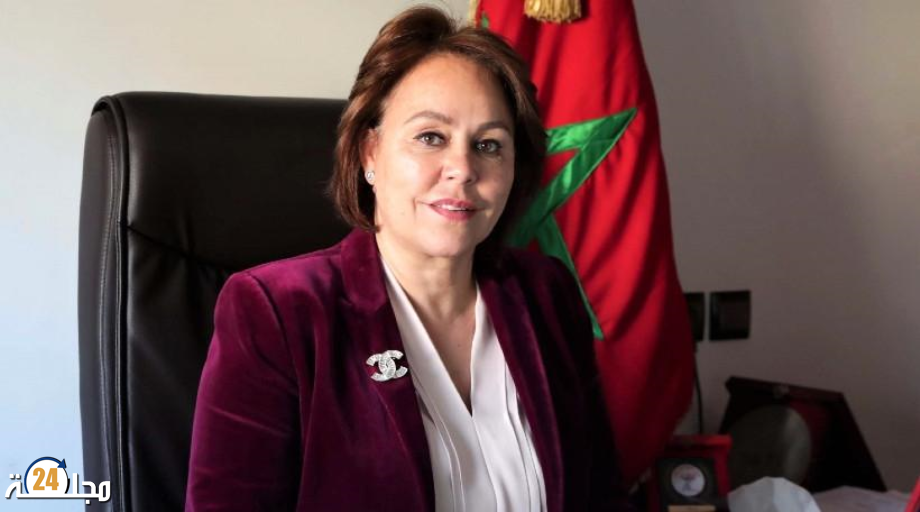 منح رئيسة الجامعة الملكية المغربية للكرة الطائرة وسام ضابط النظام الوطني بتشاد