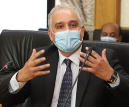 الطيب حمضي: الارتفاع المتزايد للإصابات ب”كوفيد-19″ يعزى إلى الحركية داخل المجتمع وانتشار متحورات فرعية جديدة