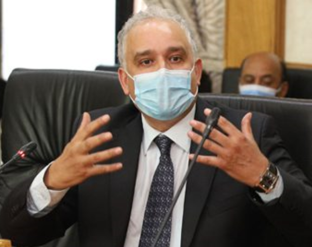 الطيب حمضي: الارتفاع المتزايد للإصابات ب”كوفيد-19″ يعزى إلى الحركية داخل المجتمع وانتشار متحورات فرعية جديدة