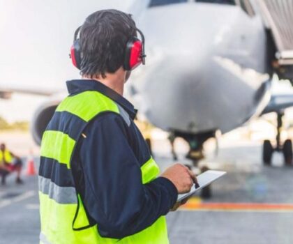 اضطراب مرتقب في حركة الطيران.. مراقبون جويون يهددون بشل المطارات