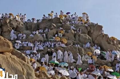 صحفي صهيوني يتسلل إلى مكة ويأخذ صورا على جبل عرفات