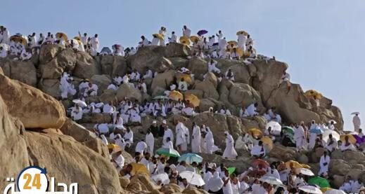 صحفي صهيوني يتسلل إلى مكة ويأخذ صورا على جبل عرفات