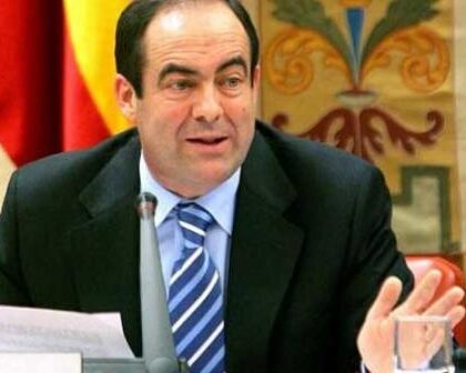 وزير إسباني سابق يشيد بالمقترح المغربي للحكم الذاتي للصحراء ويعتبره الحل الأكثر عقلانية