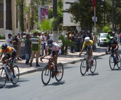 أول طواف وطني للدراجات على مستوى العصب من تنظيم عصبة الدار البيضاء سطات وجمعية كلوبال للدراجات الهوائية